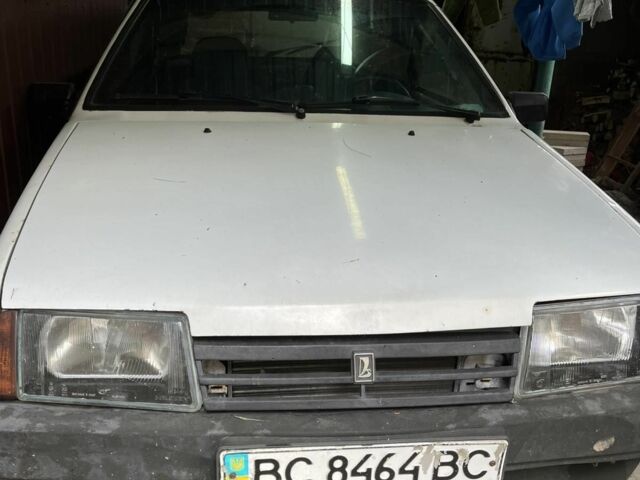 Белый ВАЗ 2108, объемом двигателя 0 л и пробегом 300 тыс. км за 269 $, фото 1 на Automoto.ua