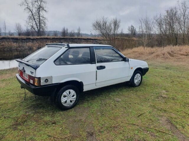 Білий ВАЗ 2108, об'ємом двигуна 1.5 л та пробігом 150 тис. км за 1100 $, фото 1 на Automoto.ua