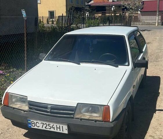 Белый ВАЗ 2108, объемом двигателя 0 л и пробегом 100 тыс. км за 640 $, фото 1 на Automoto.ua