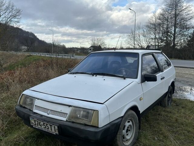 Белый ВАЗ 2108, объемом двигателя 0 л и пробегом 100 тыс. км за 400 $, фото 1 на Automoto.ua