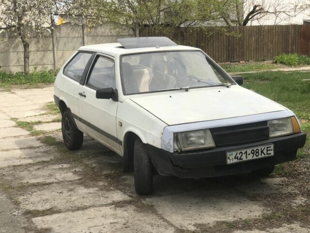 Белый ВАЗ 2108, объемом двигателя 1.5 л и пробегом 2 тыс. км за 160 $, фото 1 на Automoto.ua