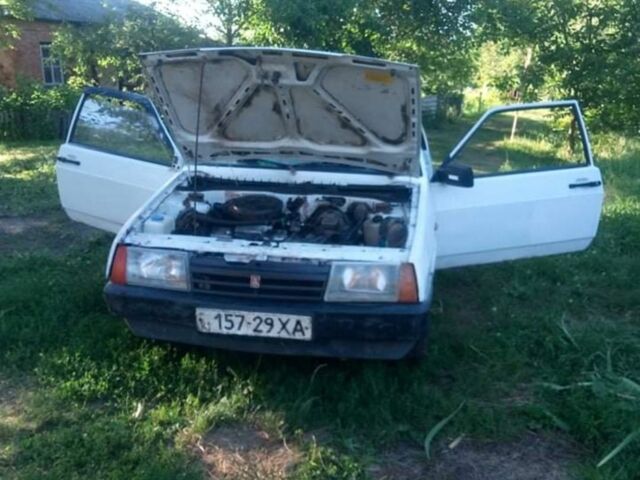Белый ВАЗ 2108, объемом двигателя 1.5 л и пробегом 25 тыс. км за 17 $, фото 1 на Automoto.ua