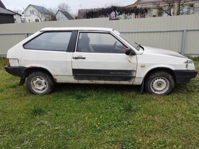 Белый ВАЗ 2108, объемом двигателя 10 л и пробегом 15 тыс. км за 357 $, фото 1 на Automoto.ua