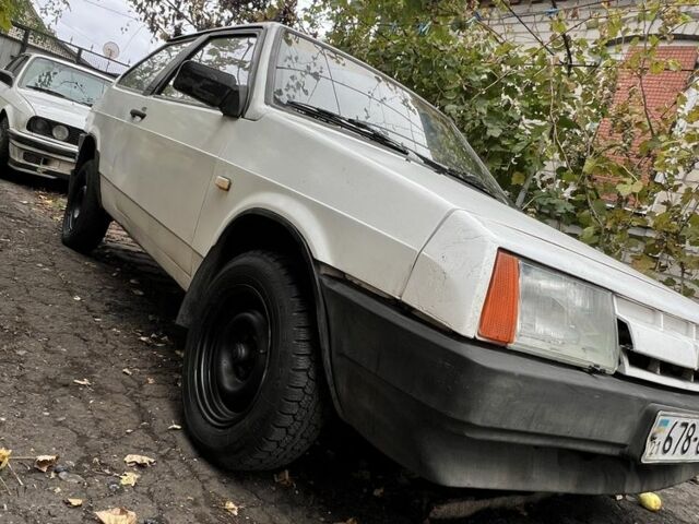 Белый ВАЗ 2108, объемом двигателя 1.5 л и пробегом 100 тыс. км за 766 $, фото 1 на Automoto.ua