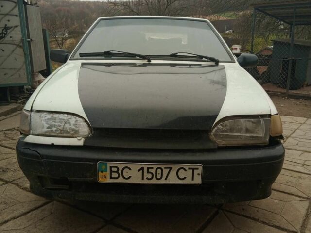 Белый ВАЗ 2108, объемом двигателя 0 л и пробегом 200 тыс. км за 500 $, фото 1 на Automoto.ua