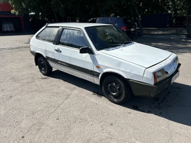 Белый ВАЗ 2108, объемом двигателя 1.5 л и пробегом 200 тыс. км за 788 $, фото 1 на Automoto.ua