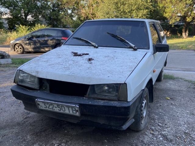Белый ВАЗ 2108, объемом двигателя 1.2 л и пробегом 200 тыс. км за 270 $, фото 1 на Automoto.ua
