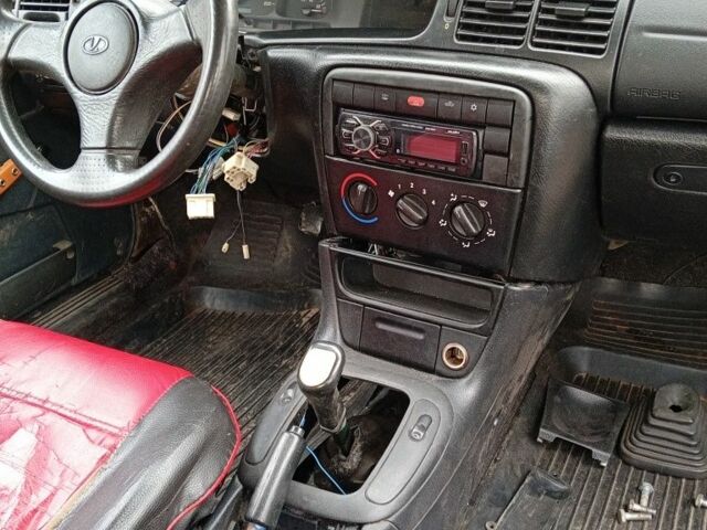 Белый ВАЗ 2108, объемом двигателя 1.3 л и пробегом 40 тыс. км за 668 $, фото 1 на Automoto.ua