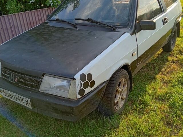 Белый ВАЗ 2108, объемом двигателя 0 л и пробегом 35 тыс. км за 800 $, фото 1 на Automoto.ua
