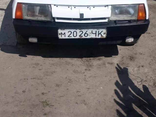 Белый ВАЗ 2108, объемом двигателя 1.3 л и пробегом 350 тыс. км за 850 $, фото 1 на Automoto.ua
