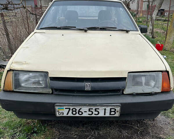 Бежевый ВАЗ 2108, объемом двигателя 0 л и пробегом 337 тыс. км за 600 $, фото 1 на Automoto.ua