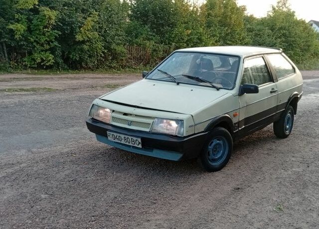 Бежевий ВАЗ 2108, об'ємом двигуна 1.5 л та пробігом 330 тис. км за 263 $, фото 1 на Automoto.ua