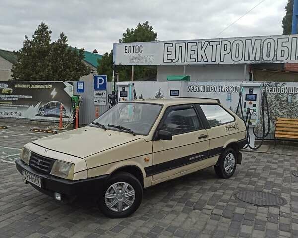 Бежевый ВАЗ 2108, объемом двигателя 1.5 л и пробегом 211 тыс. км за 623 $, фото 1 на Automoto.ua