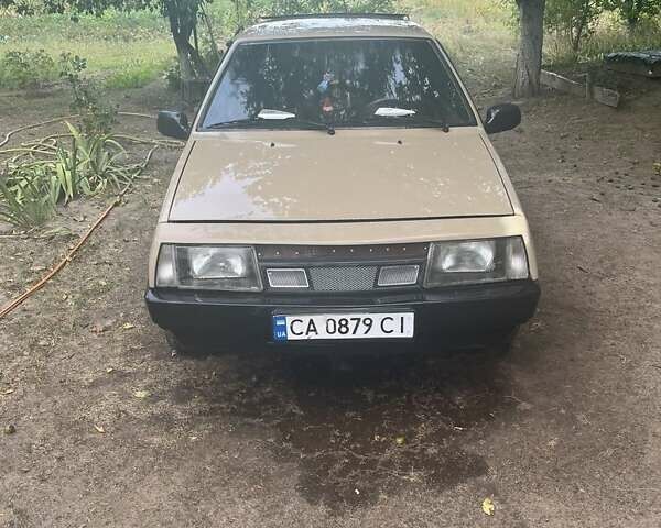 Бежевый ВАЗ 2108, объемом двигателя 1.5 л и пробегом 350 тыс. км за 1150 $, фото 1 на Automoto.ua