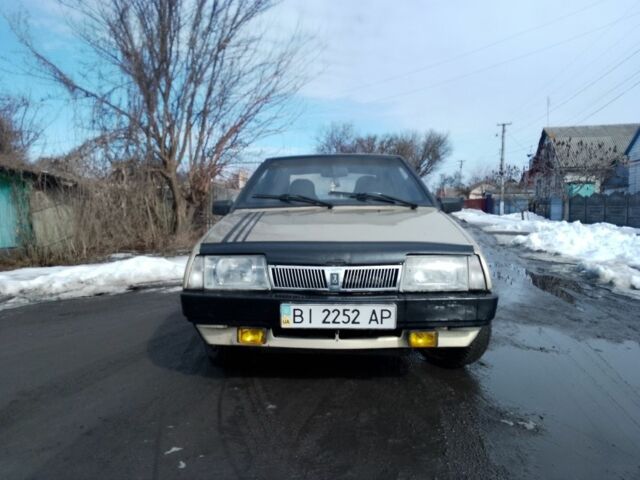 Бежевый ВАЗ 2108, объемом двигателя 1.3 л и пробегом 200 тыс. км за 660 $, фото 1 на Automoto.ua