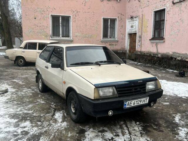 Бежевый ВАЗ 2108, объемом двигателя 1.3 л и пробегом 200 тыс. км за 1300 $, фото 1 на Automoto.ua