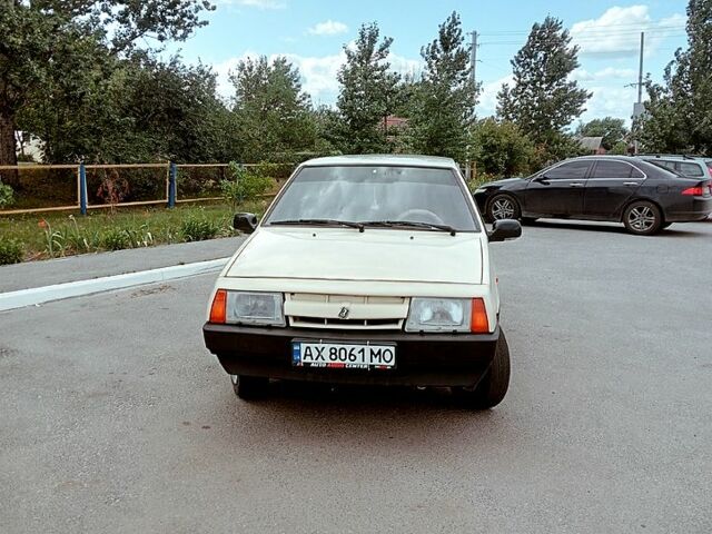 Бежевый ВАЗ 2108, объемом двигателя 1.3 л и пробегом 100 тыс. км за 1100 $, фото 1 на Automoto.ua