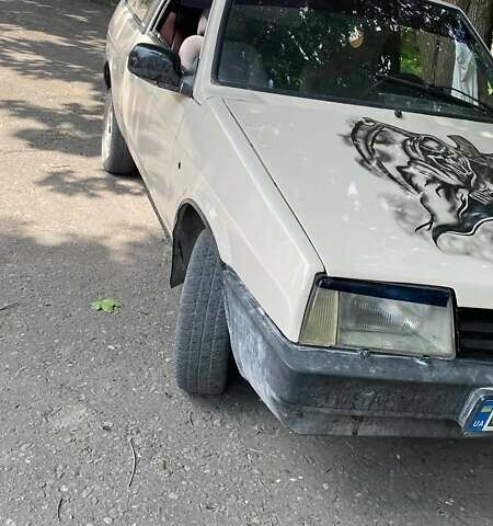 Бежевый ВАЗ 2108, объемом двигателя 1.5 л и пробегом 3 тыс. км за 900 $, фото 1 на Automoto.ua