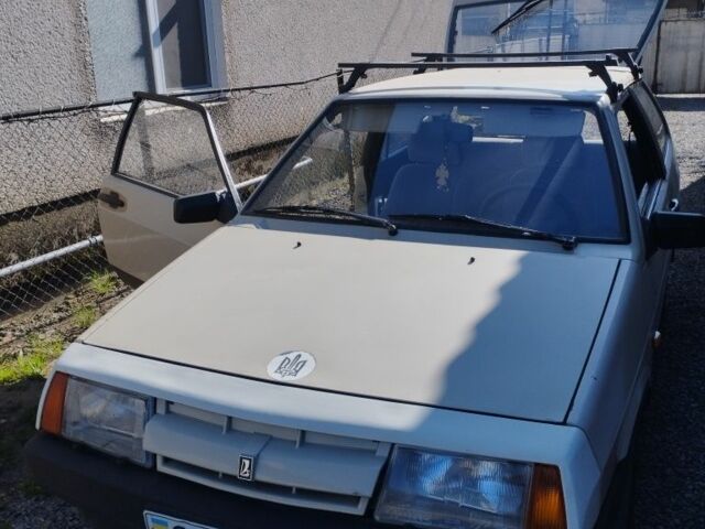 Бежевий ВАЗ 2108, об'ємом двигуна 0 л та пробігом 250 тис. км за 800 $, фото 1 на Automoto.ua