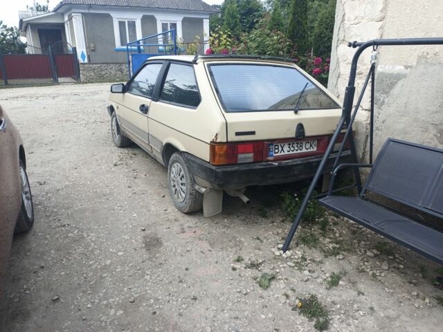 Бежевый ВАЗ 2108, объемом двигателя 1.5 л и пробегом 420 тыс. км за 650 $, фото 1 на Automoto.ua