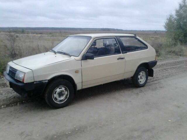 Бежевий ВАЗ 2108, об'ємом двигуна 1.5 л та пробігом 200 тис. км за 500 $, фото 1 на Automoto.ua