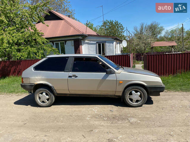 Бежевый ВАЗ 2108, объемом двигателя 1.5 л и пробегом 100 тыс. км за 900 $, фото 1 на Automoto.ua