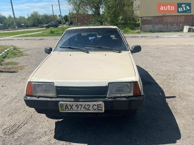 Бежевый ВАЗ 2108, объемом двигателя 1.1 л и пробегом 198 тыс. км за 1100 $, фото 1 на Automoto.ua