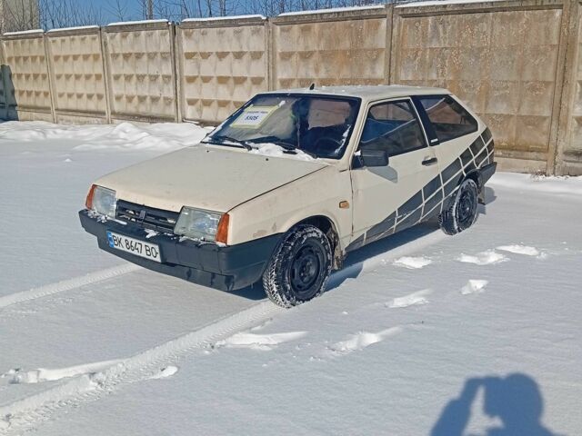 Бежевий ВАЗ 2108, об'ємом двигуна 1.5 л та пробігом 120 тис. км за 450 $, фото 1 на Automoto.ua