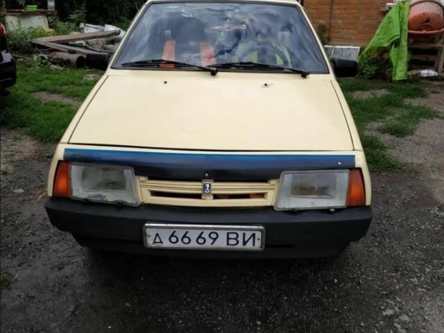 Бежевий ВАЗ 2108, об'ємом двигуна 1.3 л та пробігом 200 тис. км за 600 $, фото 1 на Automoto.ua