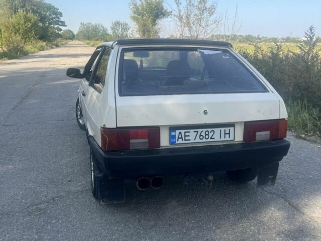 Бежевий ВАЗ 2108, об'ємом двигуна 1.5 л та пробігом 200 тис. км за 750 $, фото 1 на Automoto.ua
