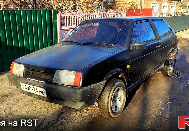 Чорний ВАЗ 2108, об'ємом двигуна 1.5 л та пробігом 300 тис. км за 900 $, фото 1 на Automoto.ua