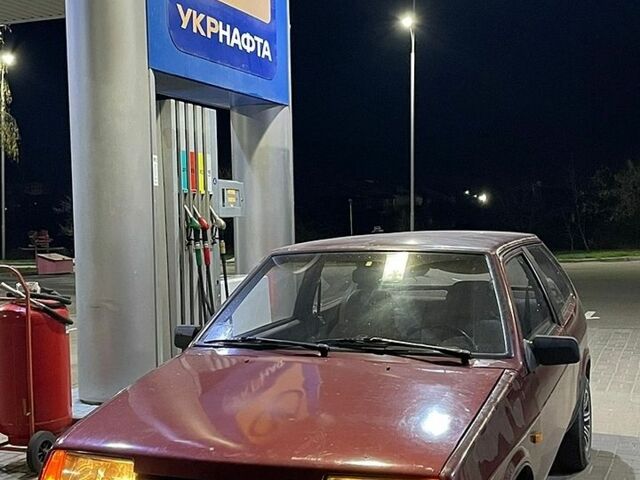 Черный ВАЗ 2108, объемом двигателя 1.3 л и пробегом 200 тыс. км за 600 $, фото 1 на Automoto.ua