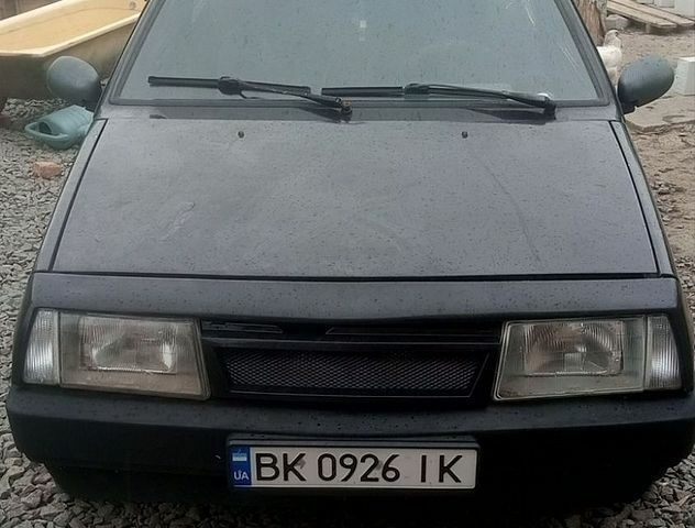 Чорний ВАЗ 2108, об'ємом двигуна 1.1 л та пробігом 240 тис. км за 600 $, фото 1 на Automoto.ua