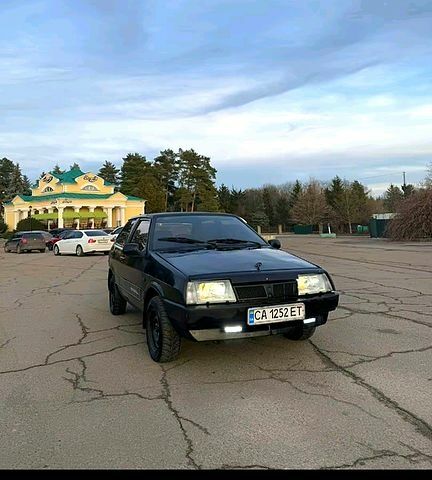 Черный ВАЗ 2108, объемом двигателя 1.5 л и пробегом 120 тыс. км за 800 $, фото 1 на Automoto.ua