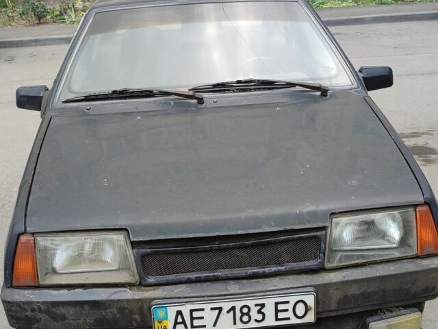 Черный ВАЗ 2108, объемом двигателя 0 л и пробегом 300 тыс. км за 500 $, фото 1 на Automoto.ua