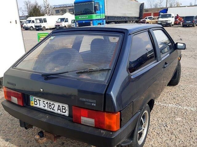 Черный ВАЗ 2108, объемом двигателя 1.5 л и пробегом 130 тыс. км за 15 $, фото 1 на Automoto.ua