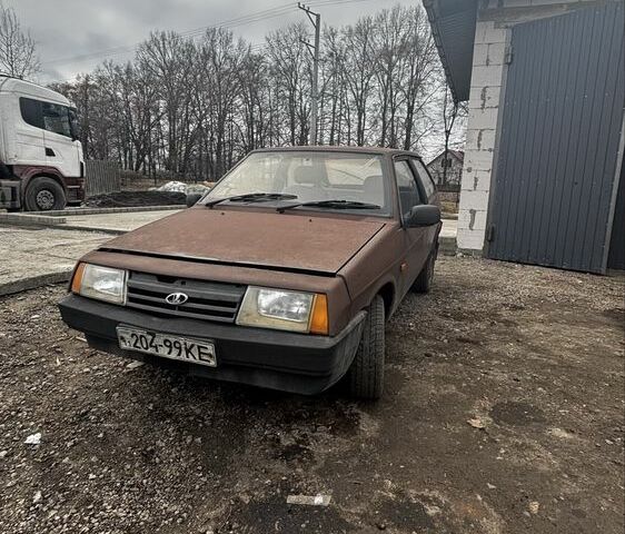 Коричневый ВАЗ 2108, объемом двигателя 1.6 л и пробегом 30 тыс. км за 590 $, фото 1 на Automoto.ua