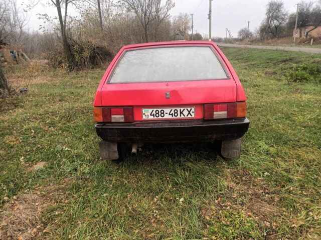 Красный ВАЗ 2108, объемом двигателя 1.5 л и пробегом 80 тыс. км за 600 $, фото 1 на Automoto.ua