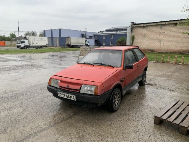 Красный ВАЗ 2108, объемом двигателя 1.3 л и пробегом 500 тыс. км за 594 $, фото 1 на Automoto.ua