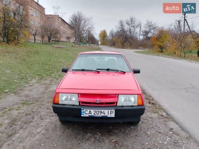 Красный ВАЗ 2108, объемом двигателя 1.29 л и пробегом 200 тыс. км за 1930 $, фото 1 на Automoto.ua