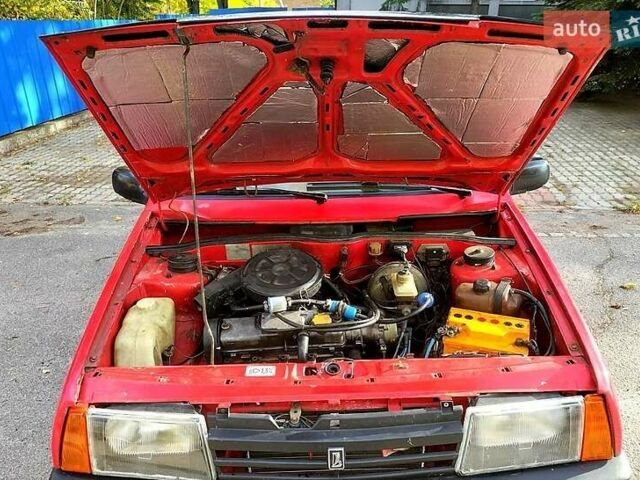 ВАЗ 2108 1986 в Никополе на Automoto.ua Красный ВАЗ 2108, объемом двигателя 1.3 л и пробегом 230 тыс. км за 1200 $, фото 1 на Automoto.ua