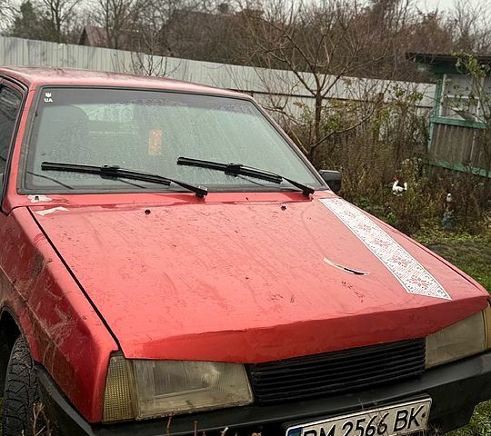 Красный ВАЗ 2108, объемом двигателя 1.3 л и пробегом 200 тыс. км за 470 $, фото 1 на Automoto.ua