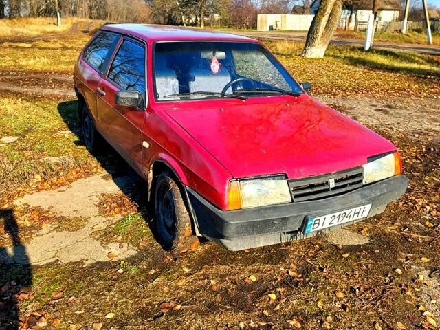 Красный ВАЗ 2108, объемом двигателя 1.3 л и пробегом 200 тыс. км за 650 $, фото 1 на Automoto.ua