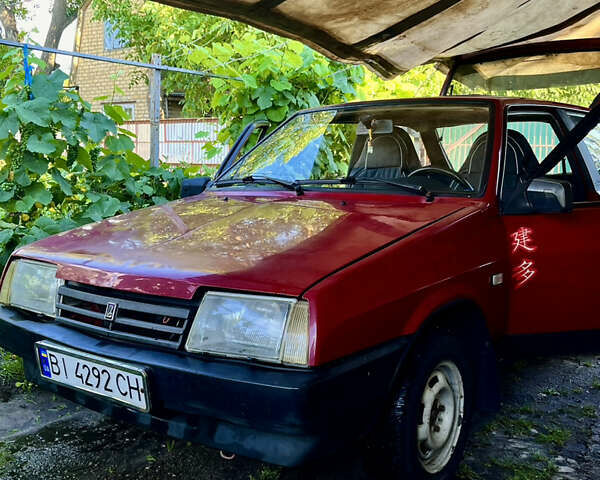 Красный ВАЗ 2108, объемом двигателя 1.3 л и пробегом 213 тыс. км за 1250 $, фото 1 на Automoto.ua