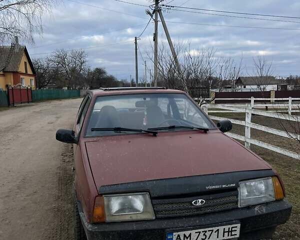 Красный ВАЗ 2108, объемом двигателя 1.3 л и пробегом 396 тыс. км за 800 $, фото 1 на Automoto.ua