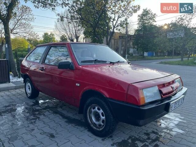 Красный ВАЗ 2108, объемом двигателя 1.1 л и пробегом 190 тыс. км за 950 $, фото 1 на Automoto.ua