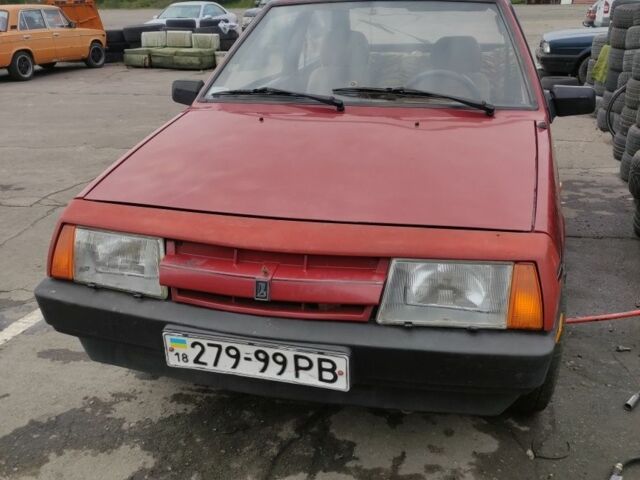 Красный ВАЗ 2108, объемом двигателя 1.3 л и пробегом 100 тыс. км за 1300 $, фото 1 на Automoto.ua