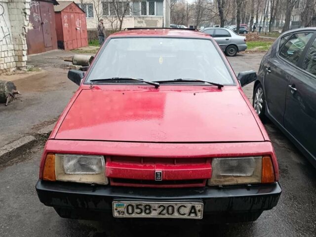 Красный ВАЗ 2108, объемом двигателя 0 л и пробегом 250 тыс. км за 562 $, фото 1 на Automoto.ua