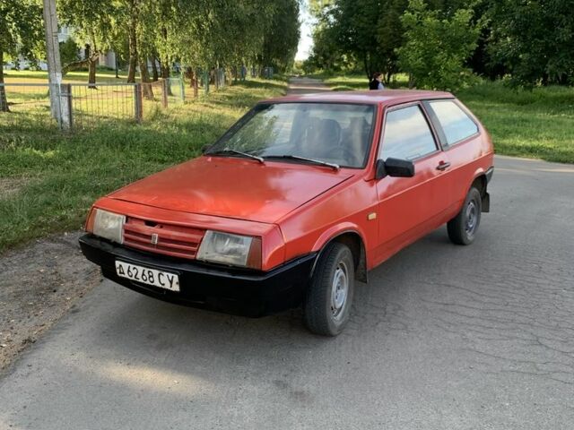 Красный ВАЗ 2108, объемом двигателя 1.5 л и пробегом 207 тыс. км за 704 $, фото 1 на Automoto.ua