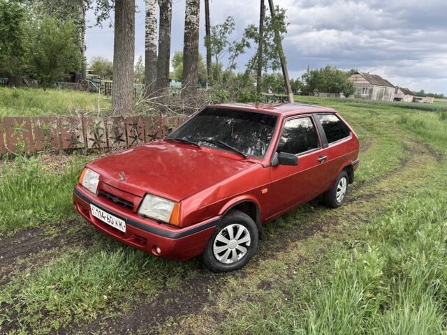 Красный ВАЗ 2108, объемом двигателя 1.5 л и пробегом 300 тыс. км за 599 $, фото 1 на Automoto.ua